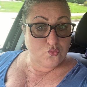 Meet your Posher, Rita